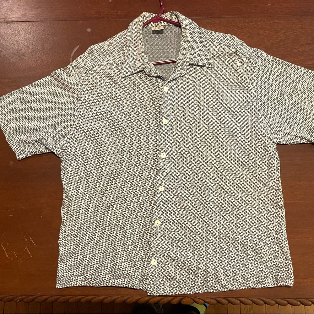 Levi’s vintage XL blue & white short sleeve shirt